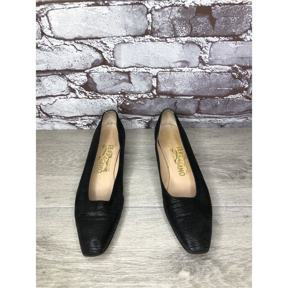 Salvatore Ferragamo Black Leather Designer Block Heels Women’s Sz 7AAA US/37.5EU - Picture 2 of 16
